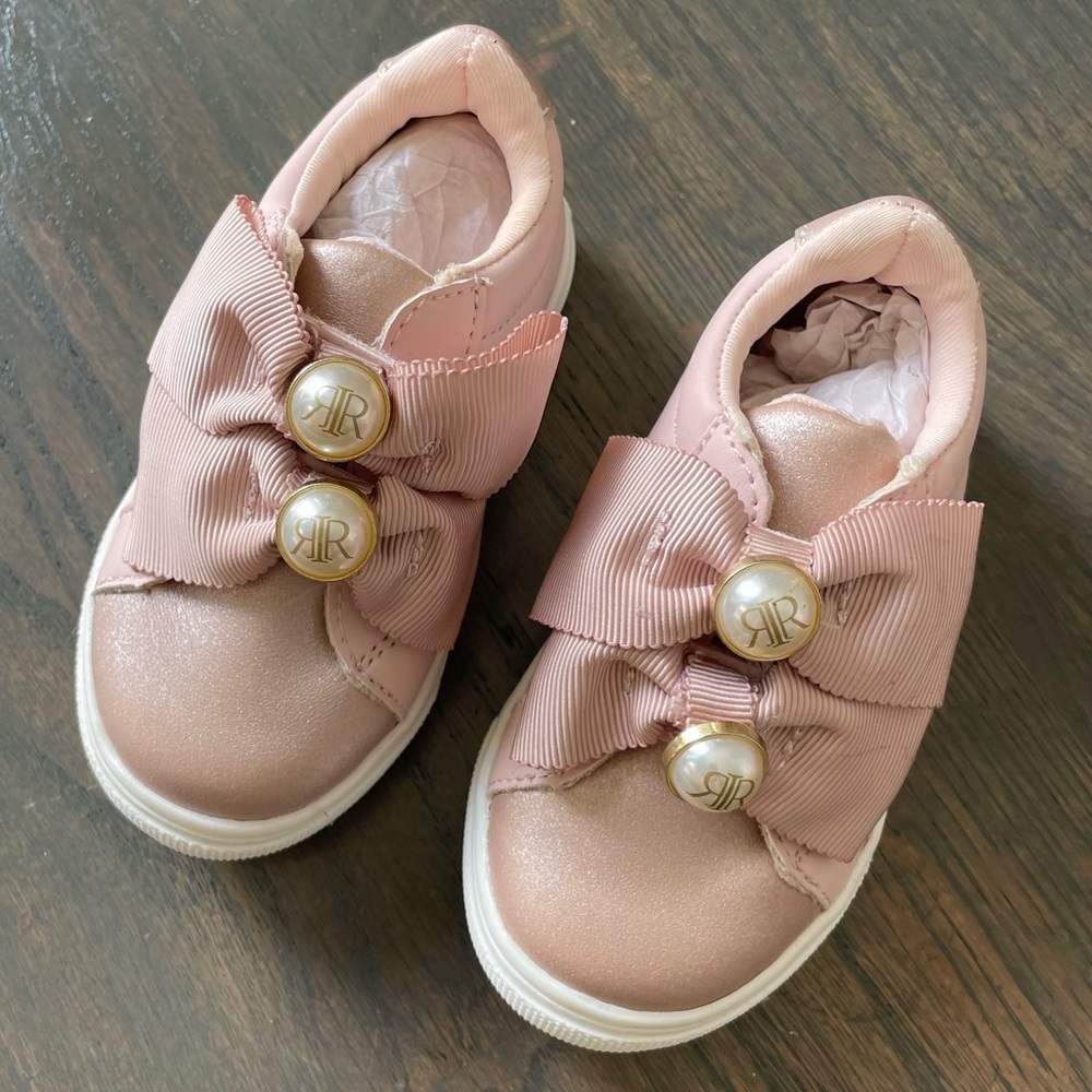 Baby girl bow & pearl sneakers from River Island, 4